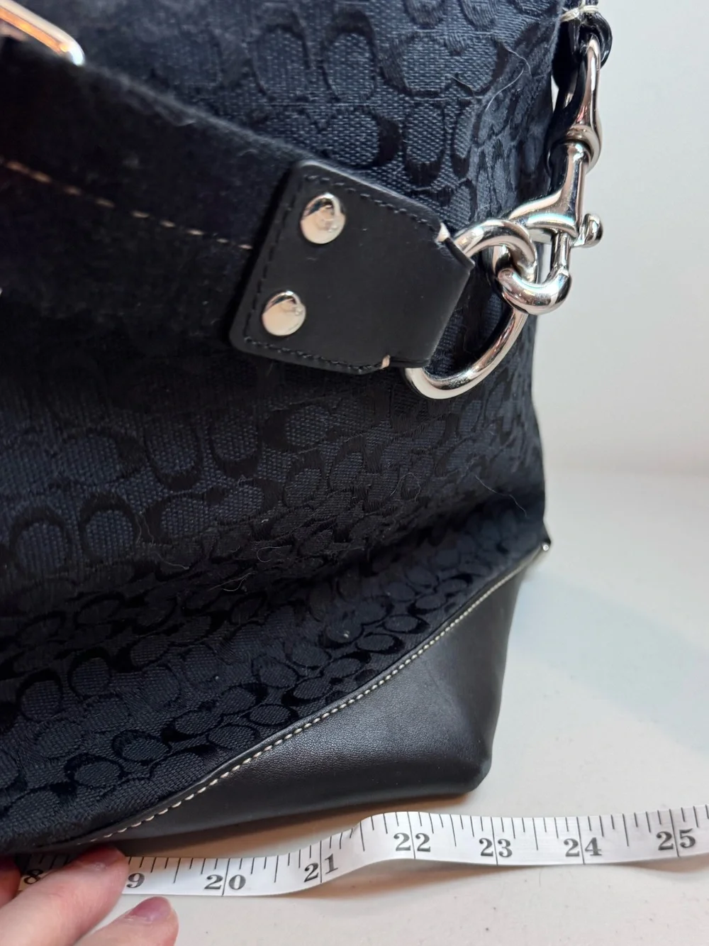 Coach spacious black